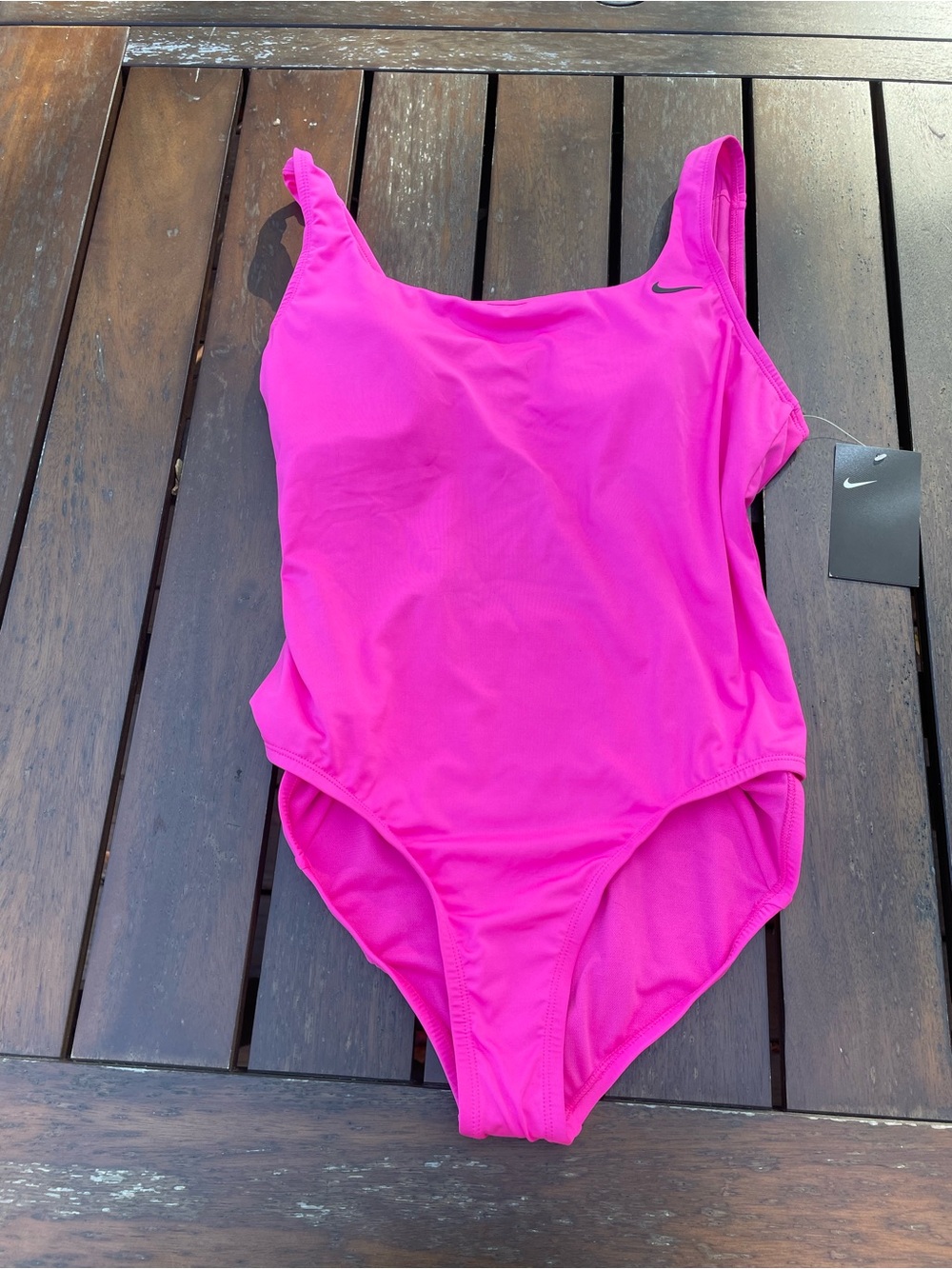 NWT Nike Women’s  One-Piece Swimsuit in Hot Pink LARGE
